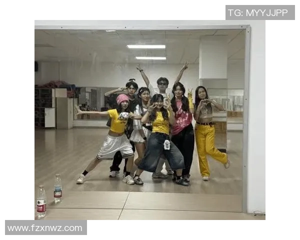 武汉街舞队的灵活性探秘:舞动城市节奏与青春活力的交融 武汉街舞队的灵活性探秘:舞动城市节奏与青春活力的交融